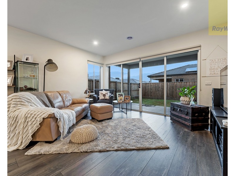 25 Lavinia Street, Greenvale VIC 3059