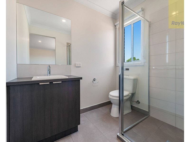 13 Whinfell Street, Mickleham VIC 3064