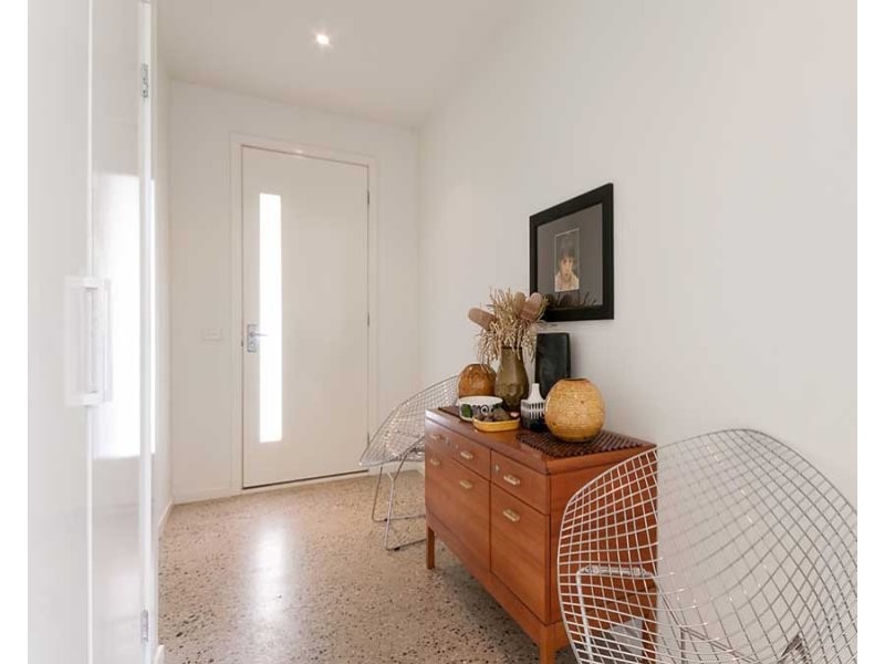 5 Thirlestane Place, Craigieburn VIC 3064