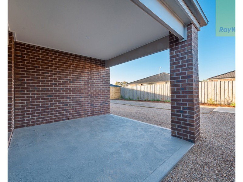 48 Falstone Circuit, Mickleham VIC 3064