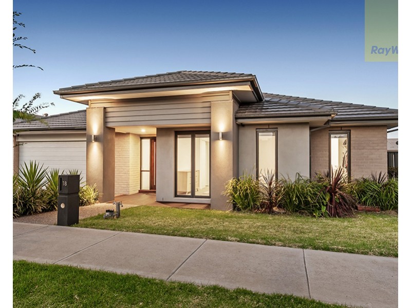 18 Baronial Way, Craigieburn VIC 3064