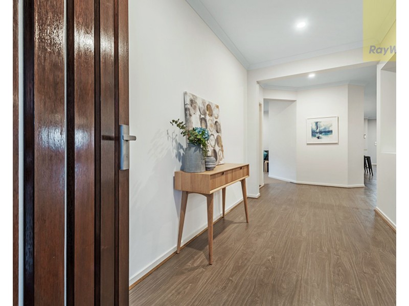 18 Baronial Way, Craigieburn VIC 3064