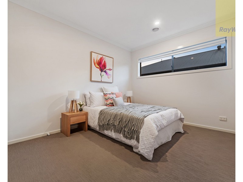18 Baronial Way, Craigieburn VIC 3064