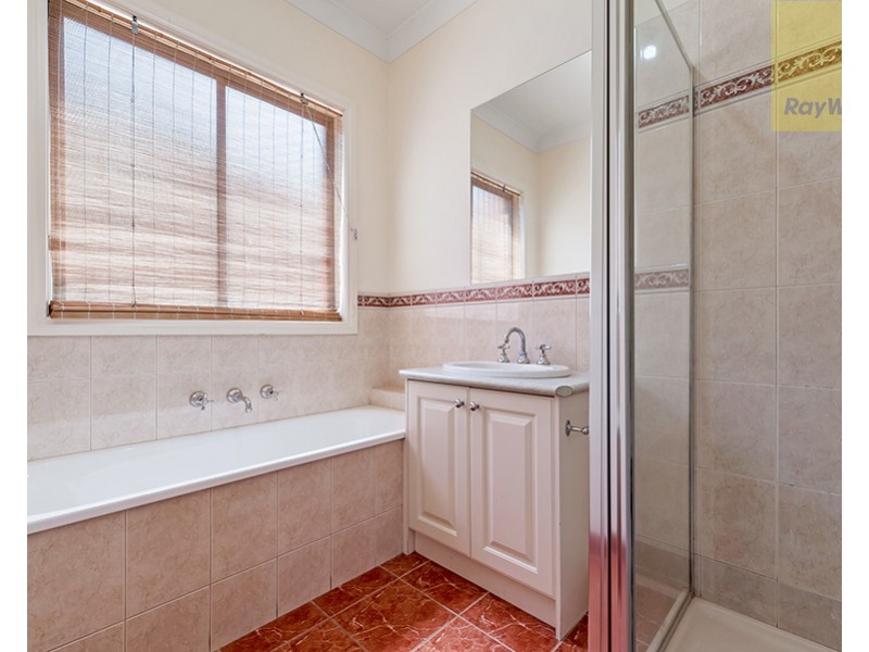 22 Thames Way, Roxburgh Park VIC 3064
