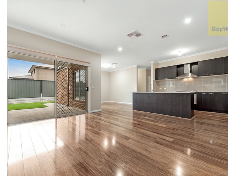 4 Northfield Drive, Craigieburn VIC 3064