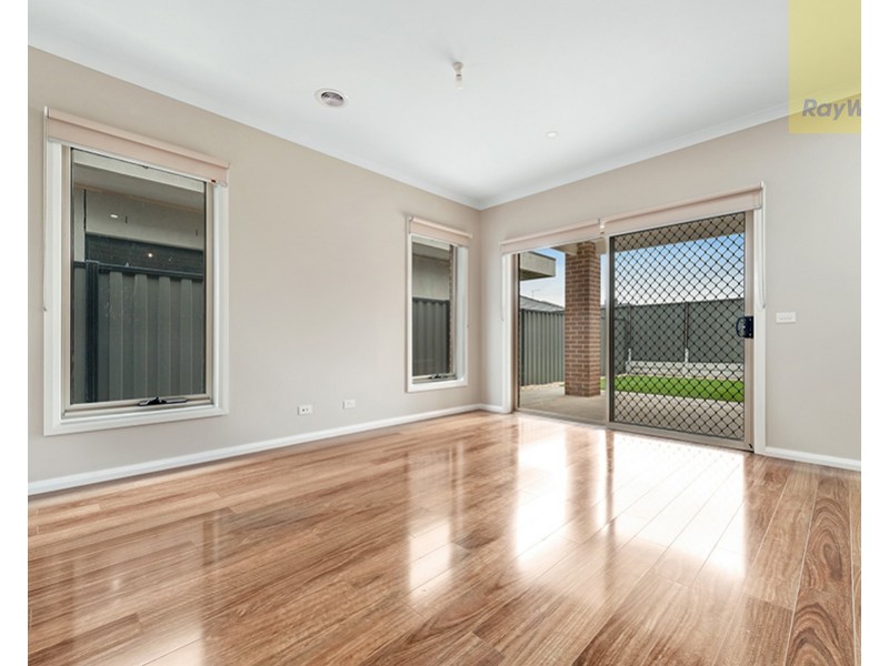 4 Northfield Drive, Craigieburn VIC 3064