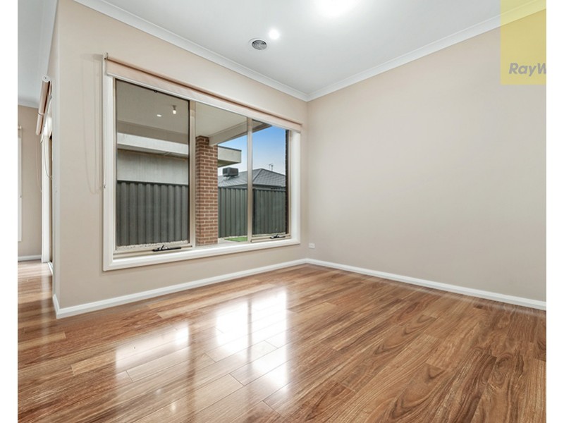 4 Northfield Drive, Craigieburn VIC 3064