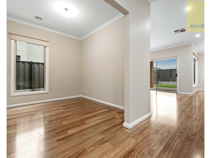 4 Northfield Drive, Craigieburn VIC 3064