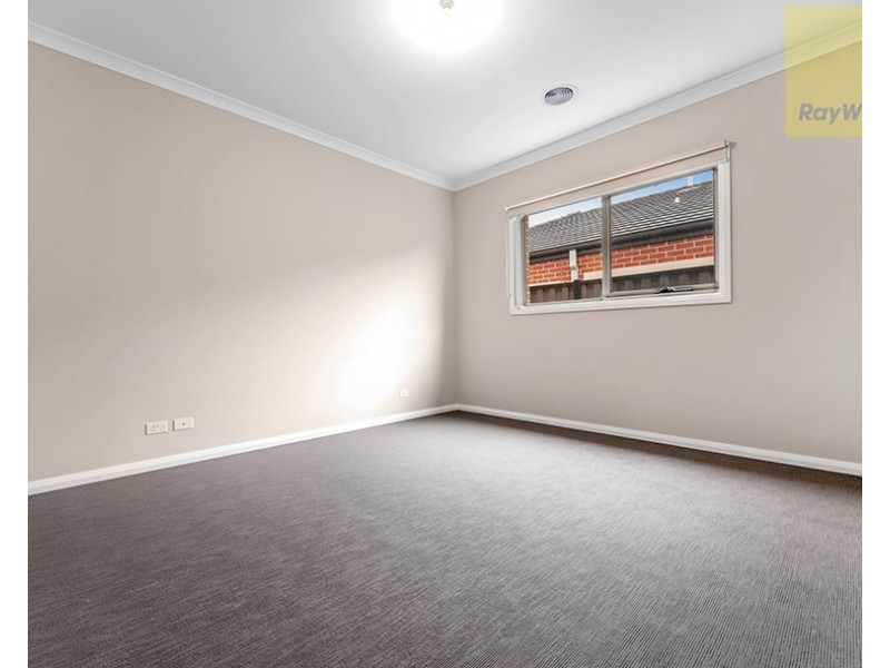 4 Northfield Drive, Craigieburn VIC 3064