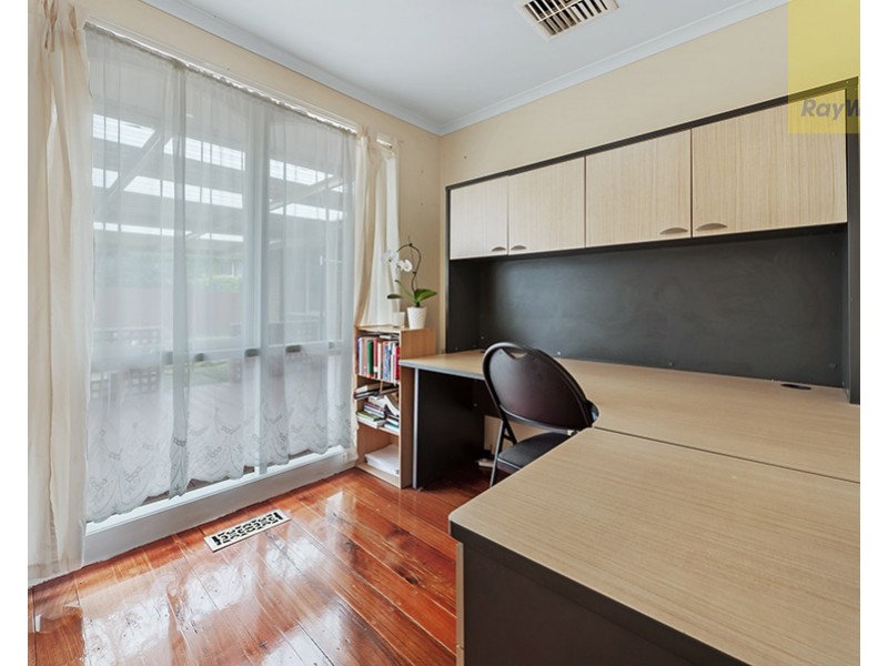 14 Bowes Place, Craigieburn VIC 3064