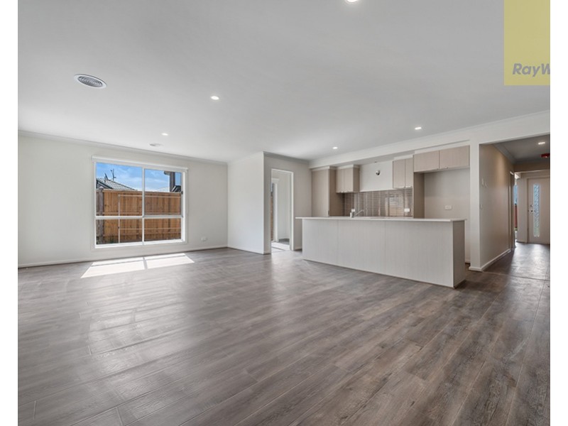 4 Highfield Drive, Mickleham VIC 3064