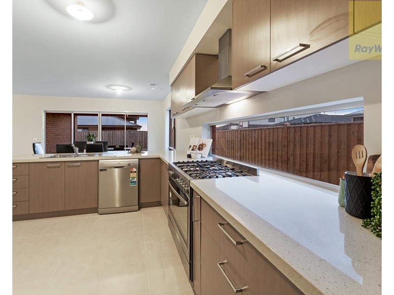 23 Ellscott Boulevard, Mickleham VIC 3064