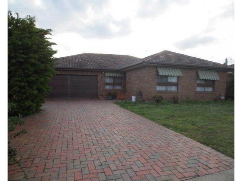 3 Brampton Close, Craigieburn VIC 3064