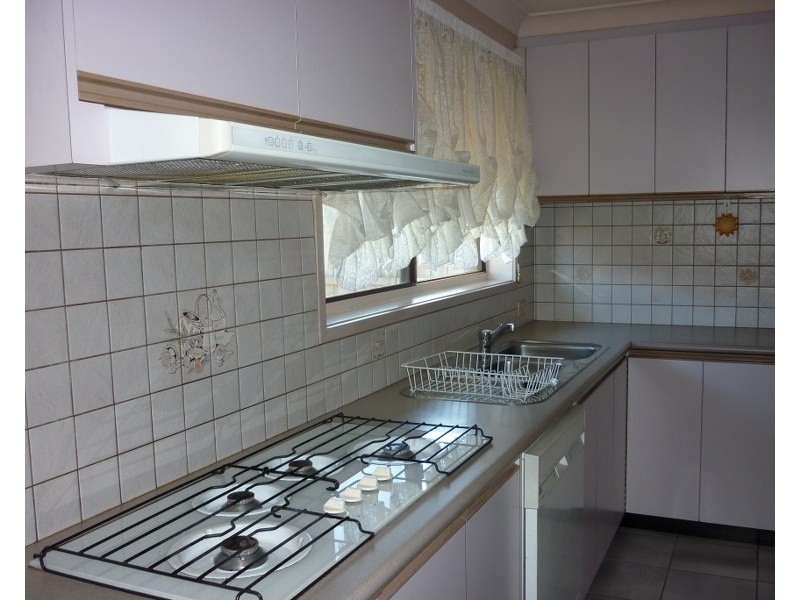 3 Brampton Close, Craigieburn VIC 3064