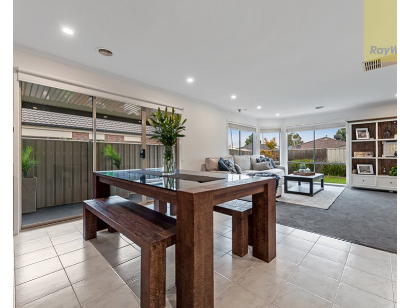 11 Tusmore Rise, Craigieburn VIC 3064