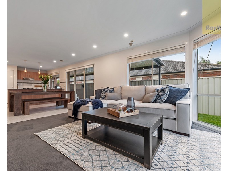 11 Tusmore Rise, Craigieburn VIC 3064