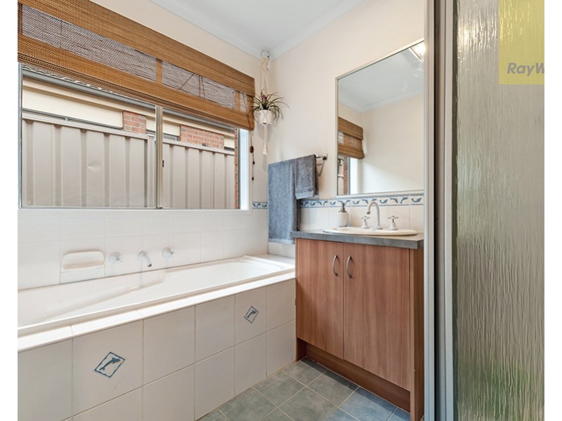 11 Tusmore Rise, Craigieburn VIC 3064