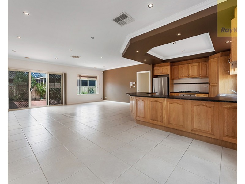 67 Lockwood Drive, Roxburgh Park VIC 3064