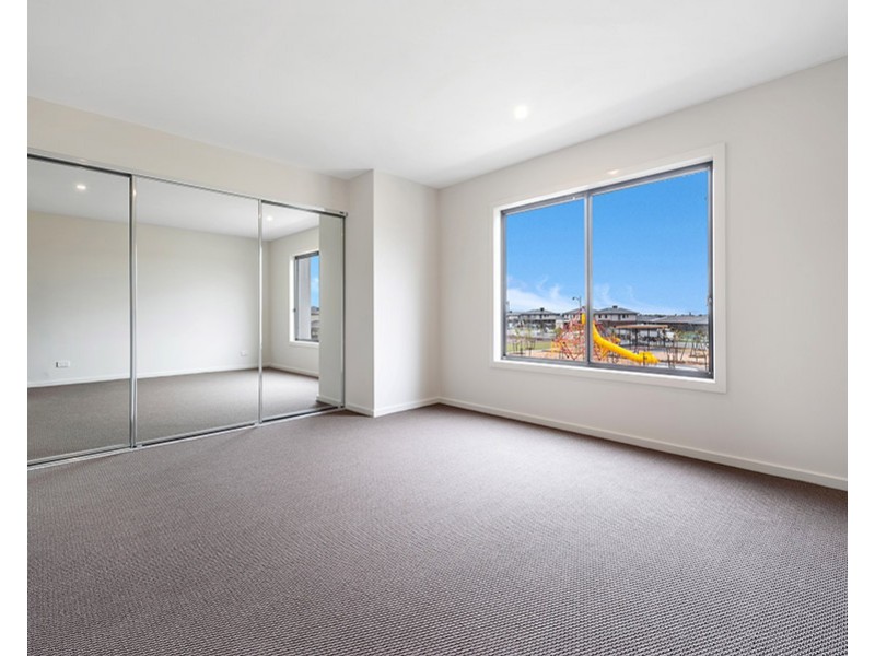 13 Channel Walk, Craigieburn VIC 3064