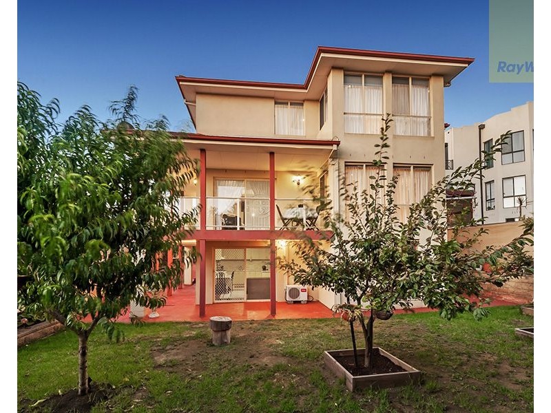 11 Thomas Street, Roxburgh Park VIC 3064