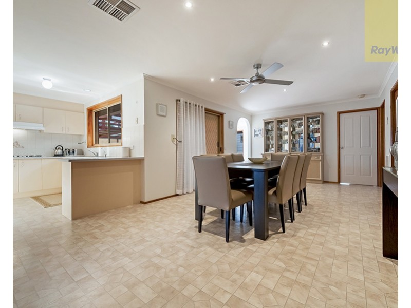 112 Bridgewater Road, Craigieburn VIC 3064