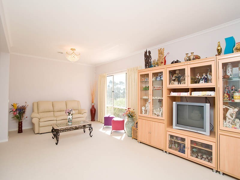 35 Summit Drive, Mickleham VIC 3064