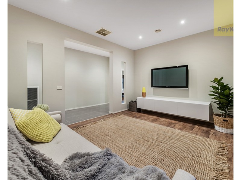 64 Newbury Boulevard, Craigieburn VIC 3064