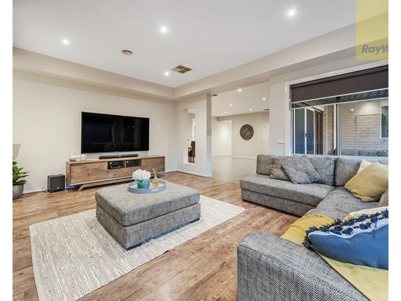 64 Newbury Boulevard, Craigieburn VIC 3064