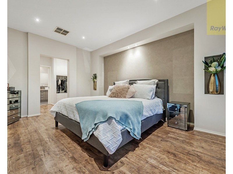 64 Newbury Boulevard, Craigieburn VIC 3064