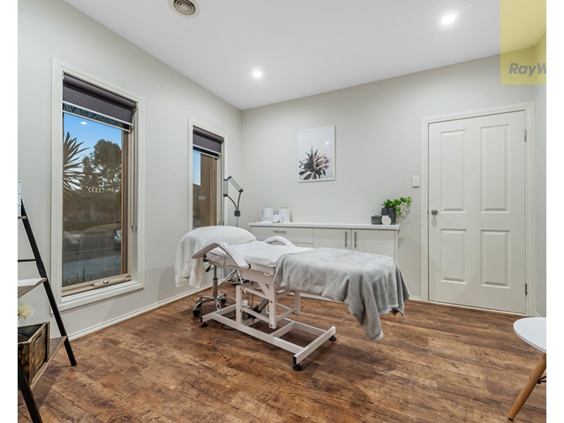 64 Newbury Boulevard, Craigieburn VIC 3064