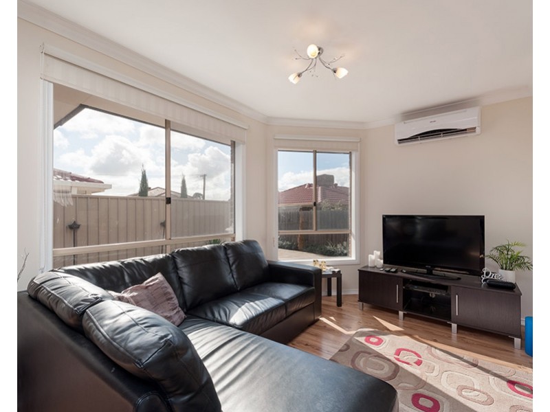 16a Gillingham Crescent, Craigieburn VIC 3064