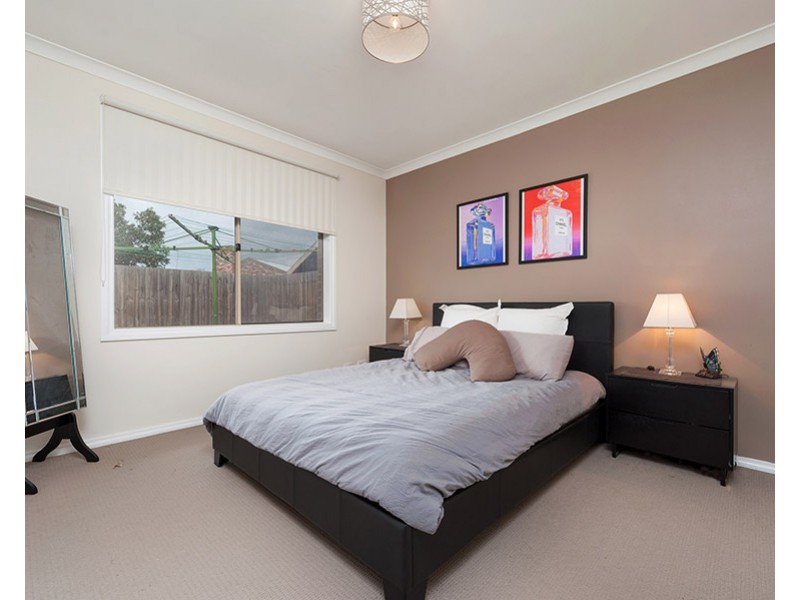 16a Gillingham Crescent, Craigieburn VIC 3064