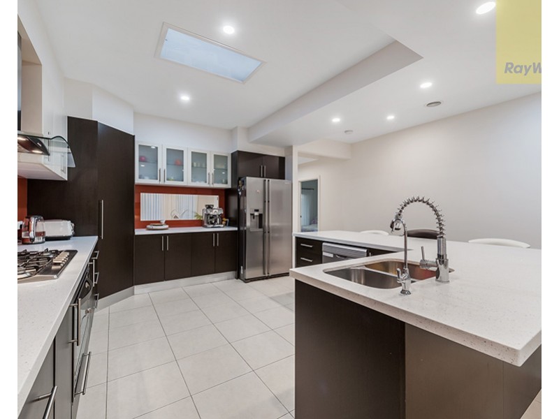 13 Elsternwick Way, Craigieburn VIC 3064