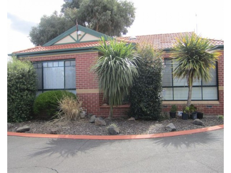 7/8 Knight Crescent, Roxburgh Park VIC 3064