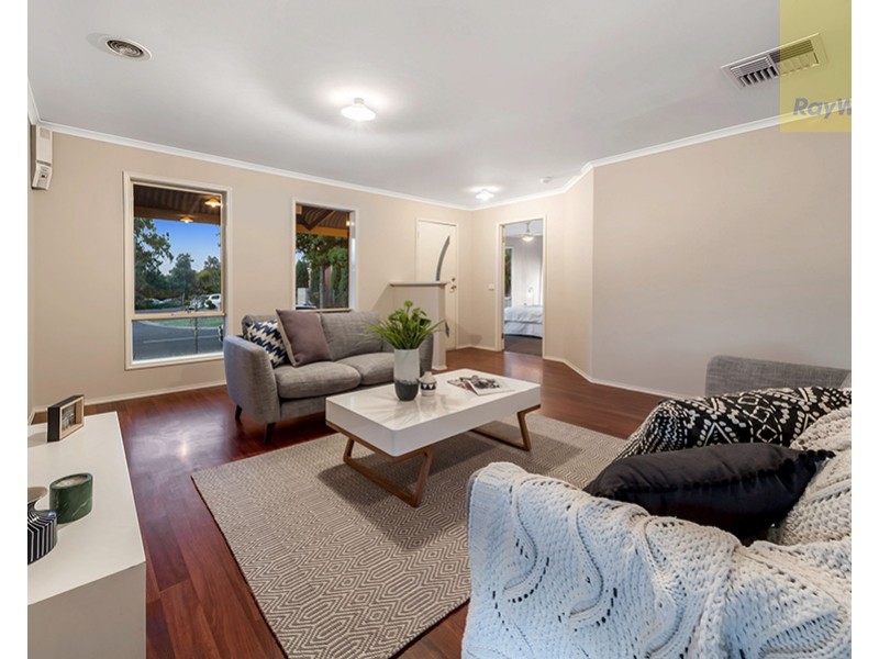 61 Creekwood Drive, Craigieburn VIC 3064