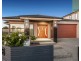 32 Bluebird Way, Roxburgh Park VIC 3064
