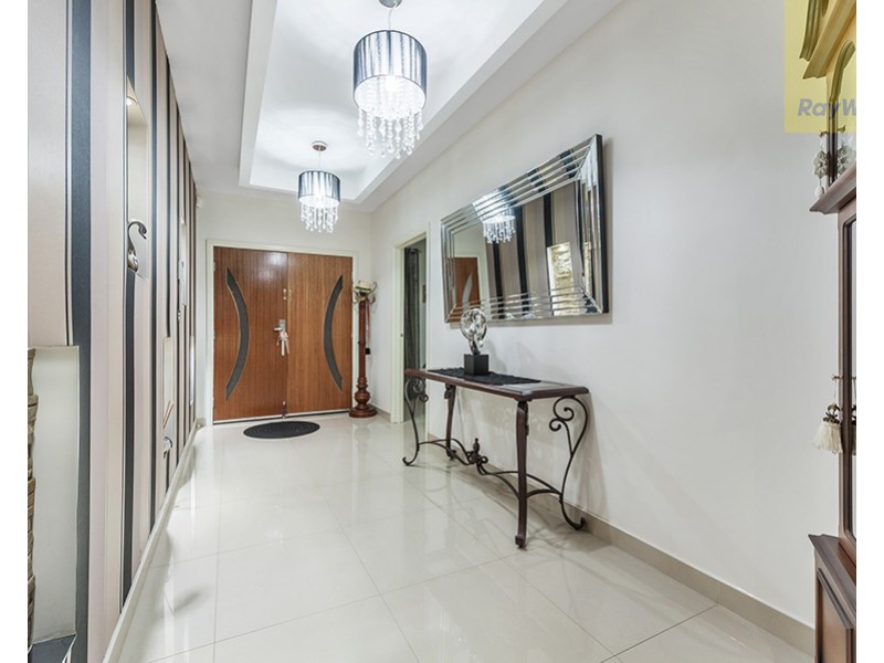 32 Bluebird Way, Roxburgh Park VIC 3064