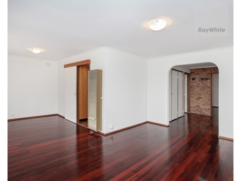 58 Lenoak Street, Gladstone Park VIC 3043