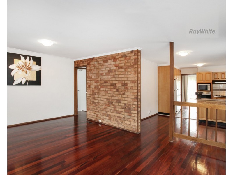 58 Lenoak Street, Gladstone Park VIC 3043