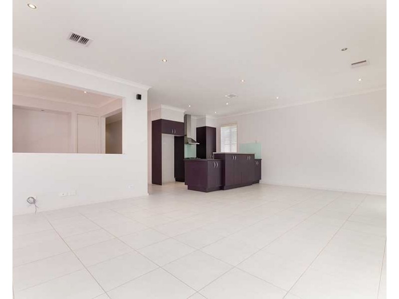 53 Bowral Loop, Craigieburn VIC 3064