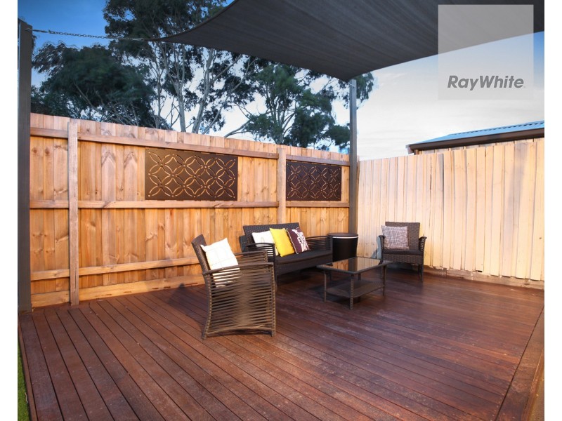 15 Pyke Drive, Gladstone Park VIC 3043