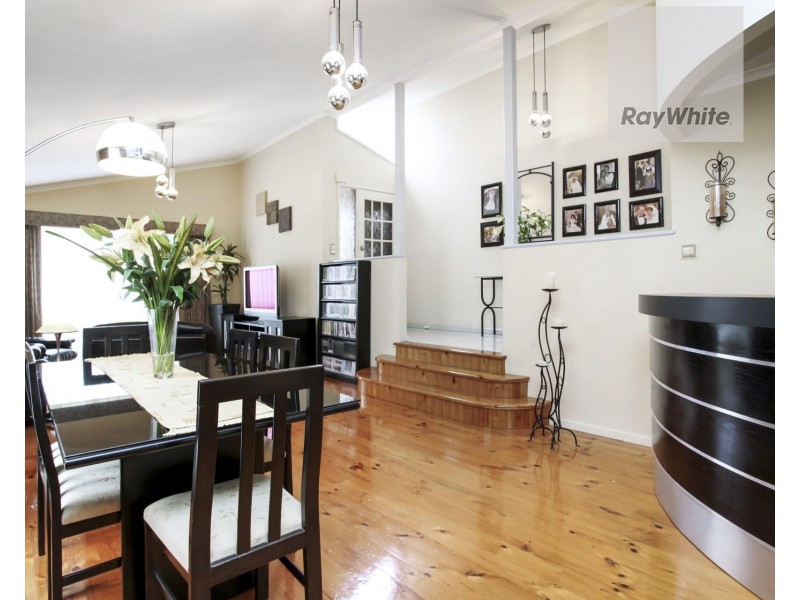 35 Fisher Grove, Tullamarine VIC 3043
