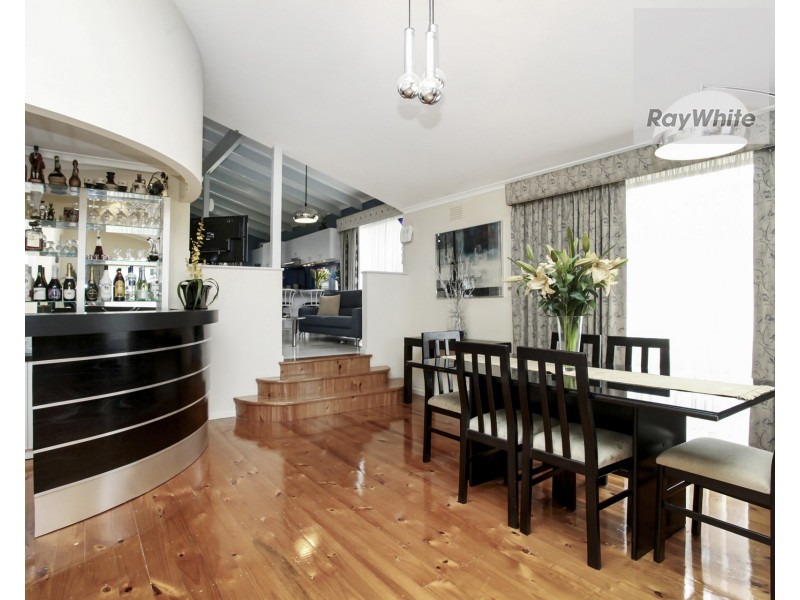 35 Fisher Grove, Tullamarine VIC 3043