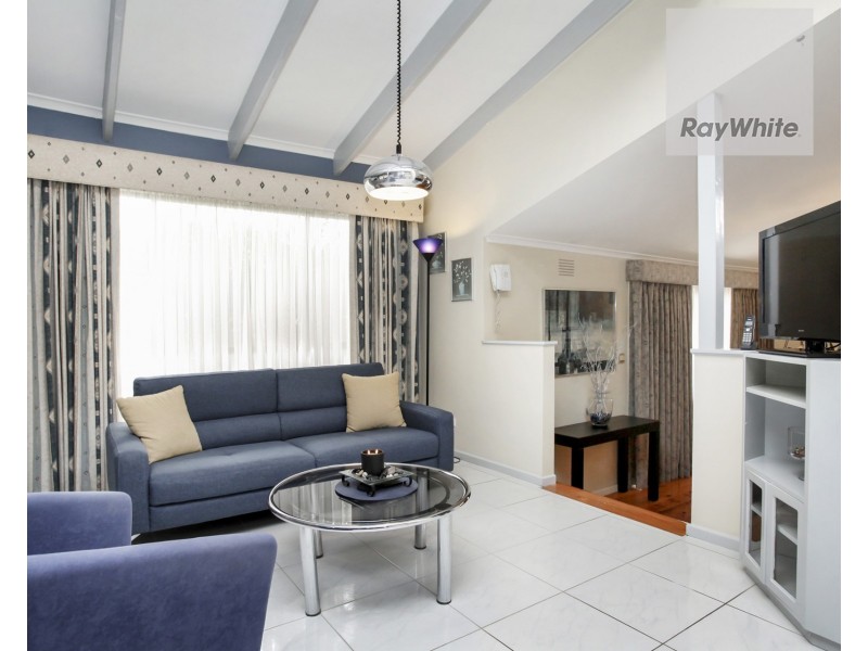 35 Fisher Grove, Tullamarine VIC 3043