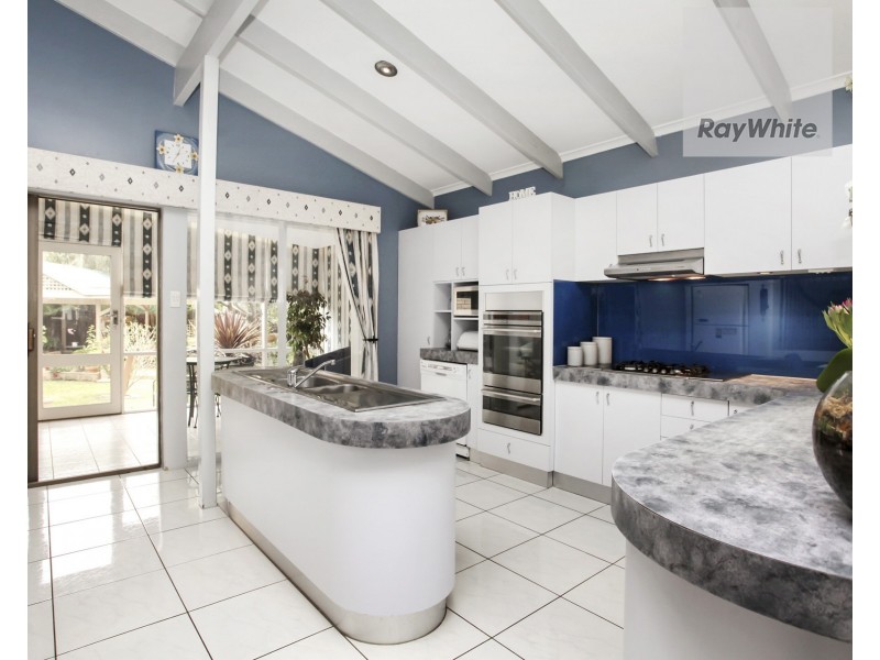 35 Fisher Grove, Tullamarine VIC 3043