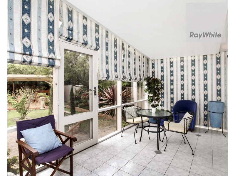 35 Fisher Grove, Tullamarine VIC 3043