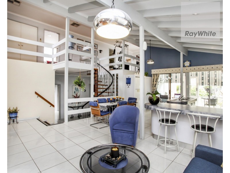 35 Fisher Grove, Tullamarine VIC 3043