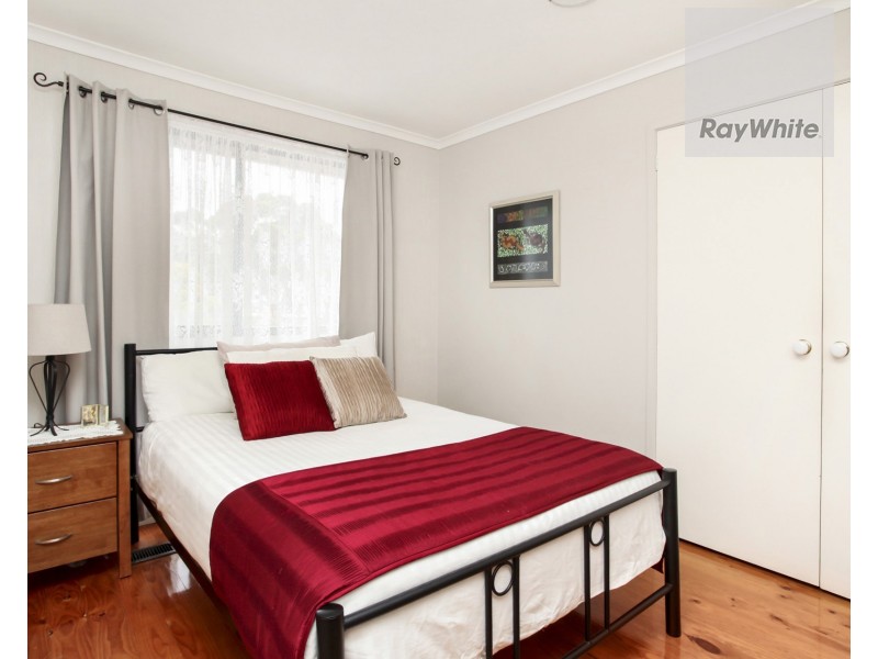 35 Fisher Grove, Tullamarine VIC 3043