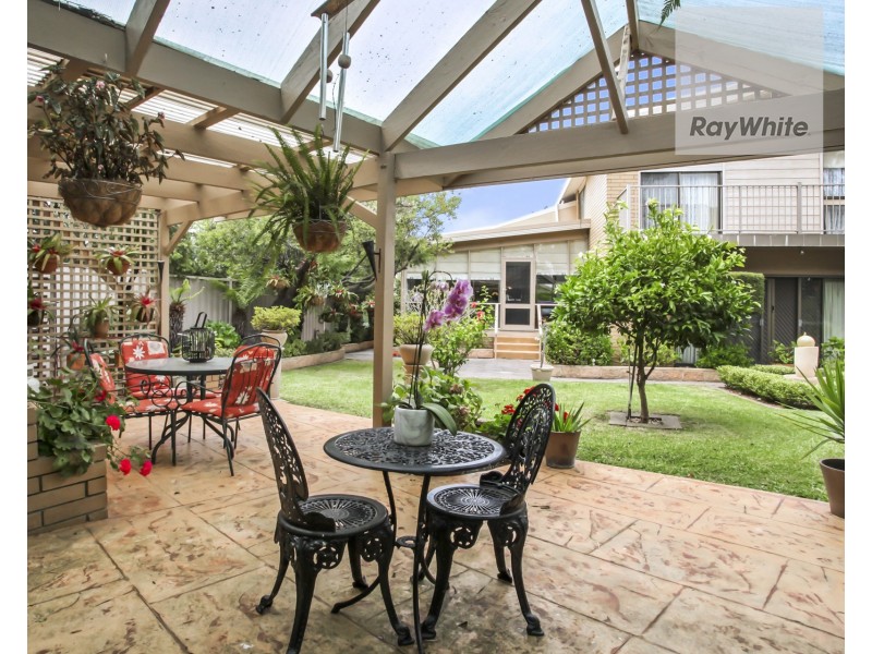 35 Fisher Grove, Tullamarine VIC 3043