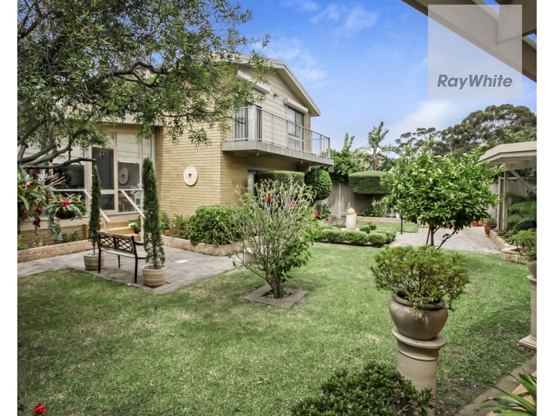 35 Fisher Grove, Tullamarine VIC 3043